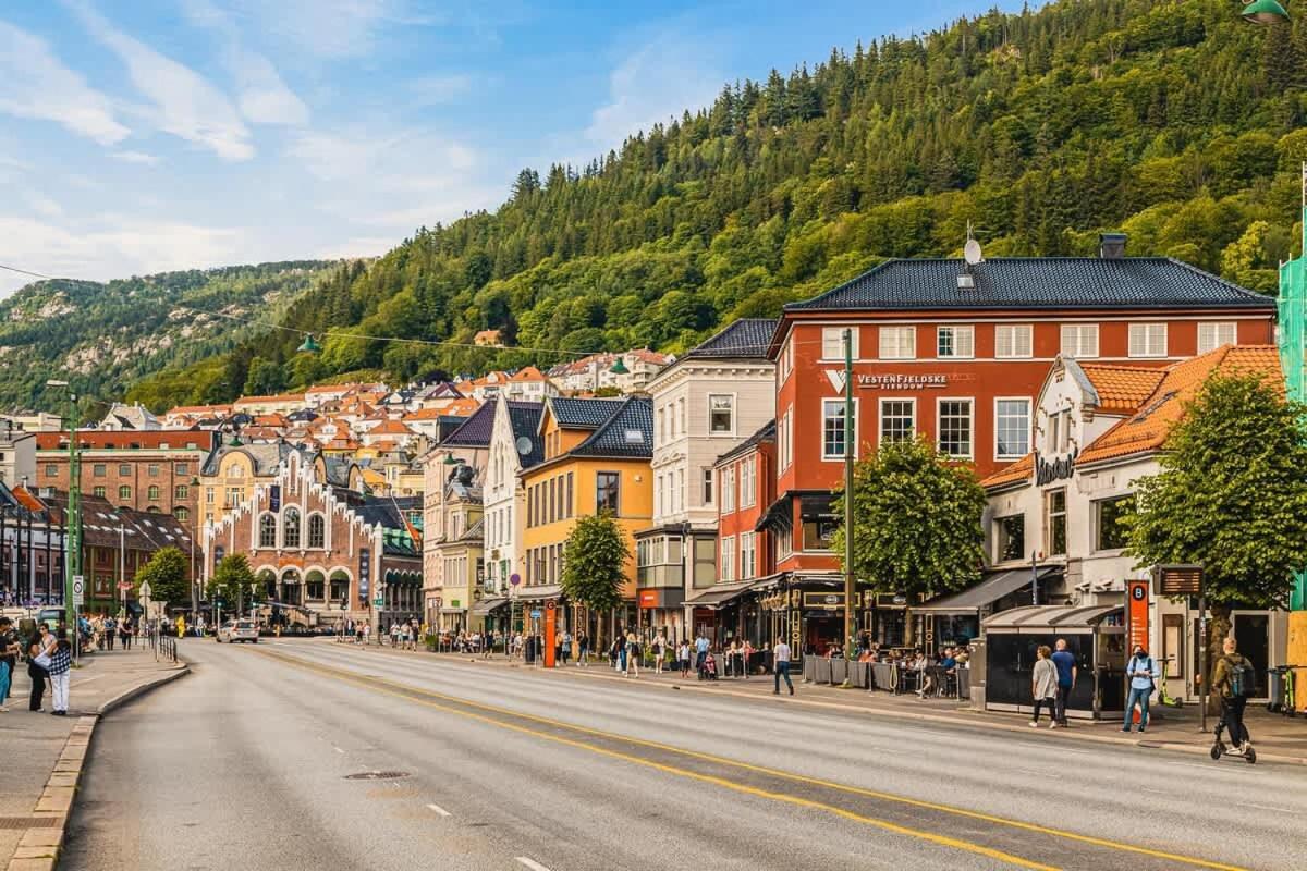 Dinbnb Apartments I 350M To Bryggen I Renovated 2023 I Quiet Top Apart Bergen Zewnętrze zdjęcie